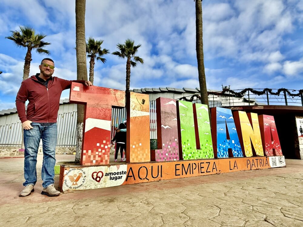 PLAYAS-DE-TIJUANA-BORDER-WALL