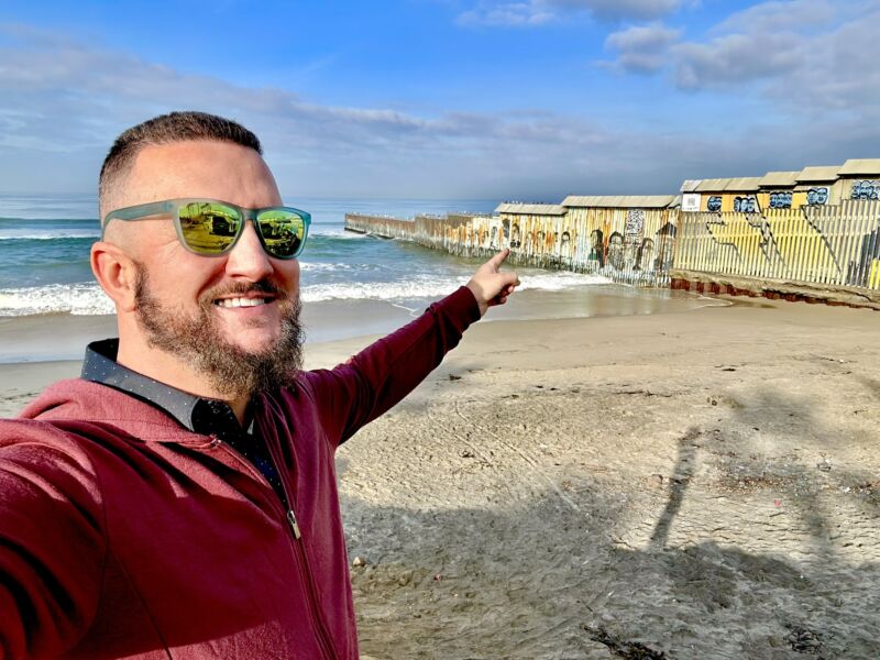 border-fence-tijuana-mexico-beach